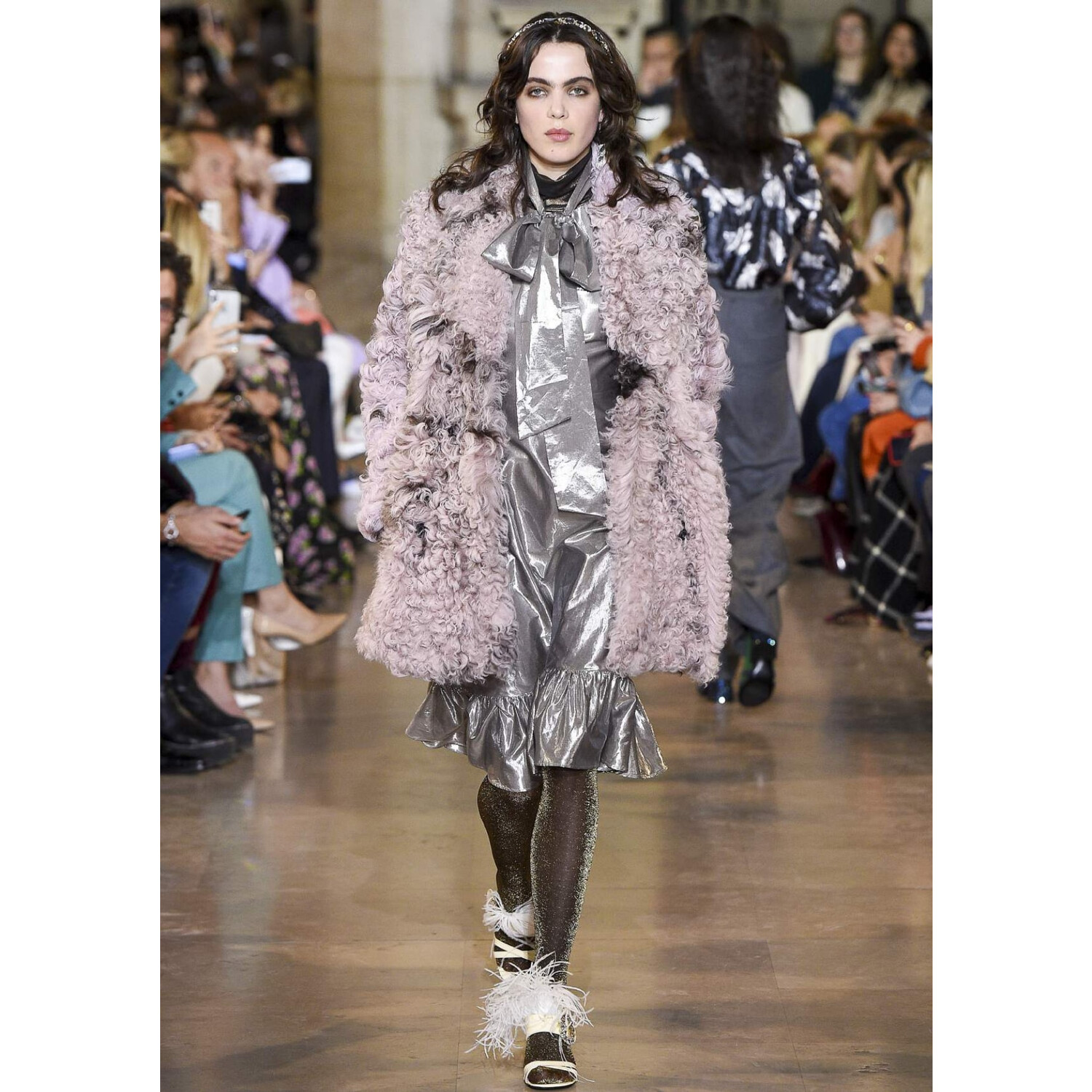 Фото Paul & Joe Fall 2019 Ready-to-Wear / Paul & Joe осень-зима 2019/20 / Неделя моды: Париж